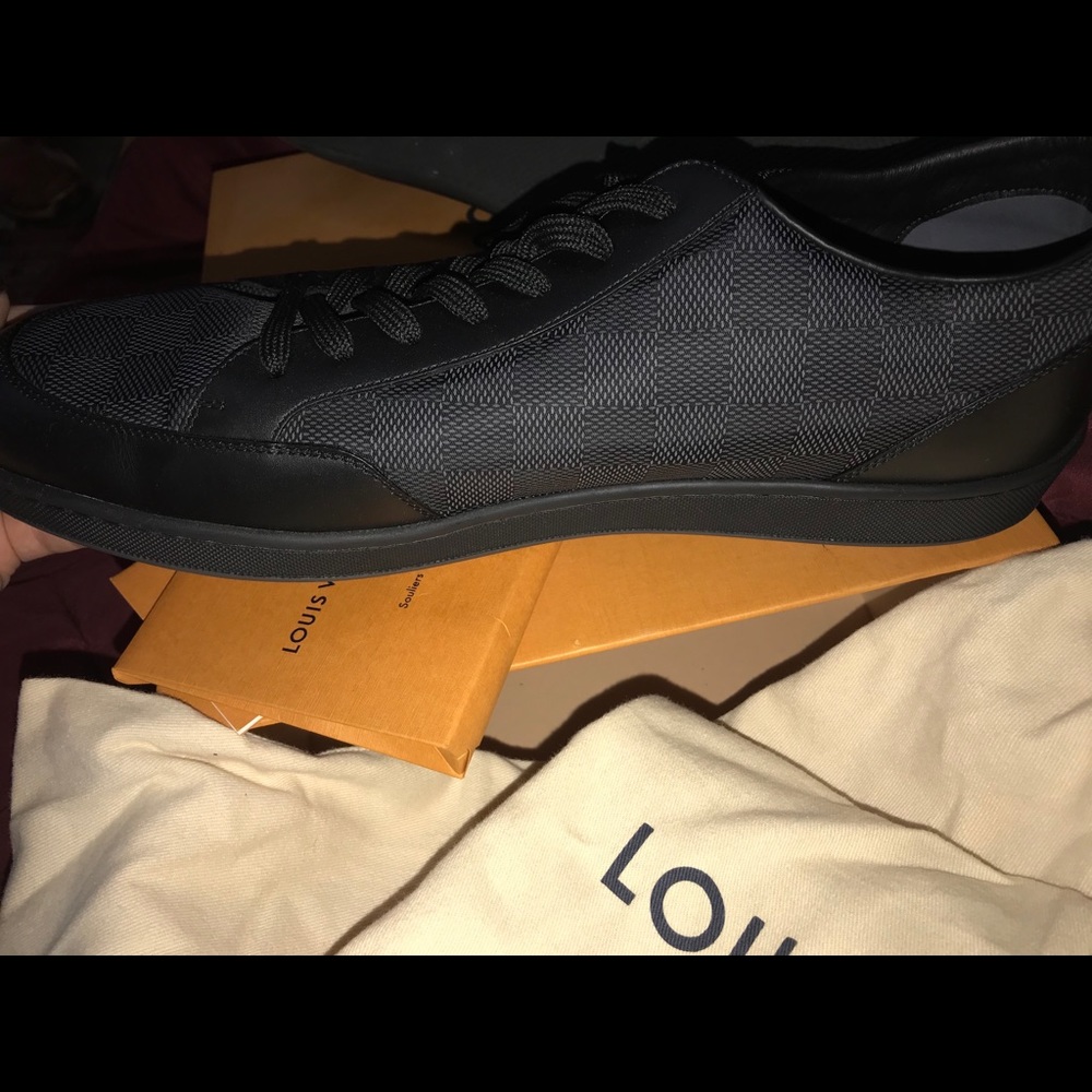 Louis Vuitton Shoes - Picture 2 of 2